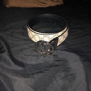 Gucci reversible belt GG canvas/black leather